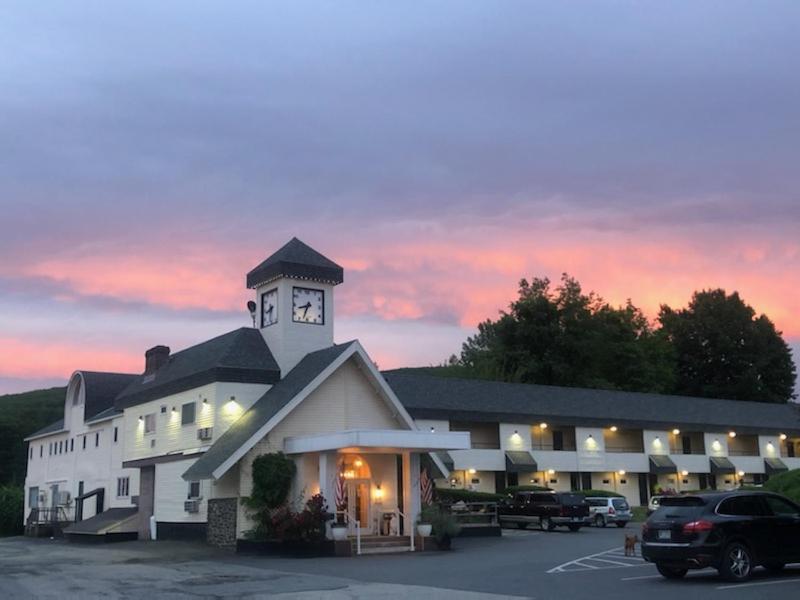 The Black Mountain Inn 브레틀보로 외부 사진